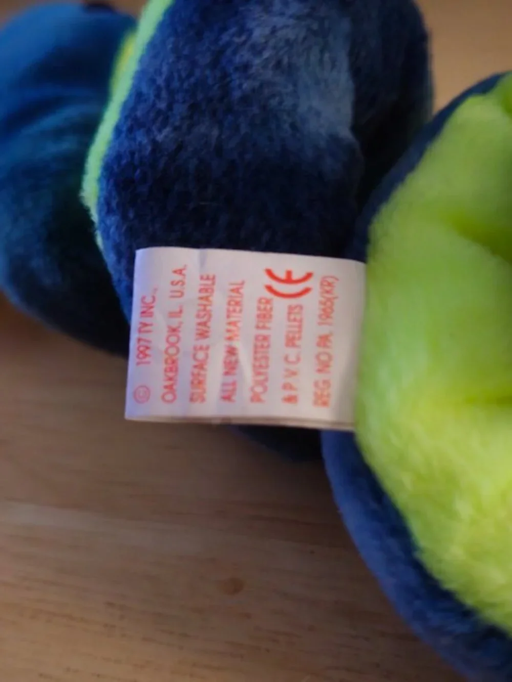 Ty Beanie Baby Hissy Tags Attatched